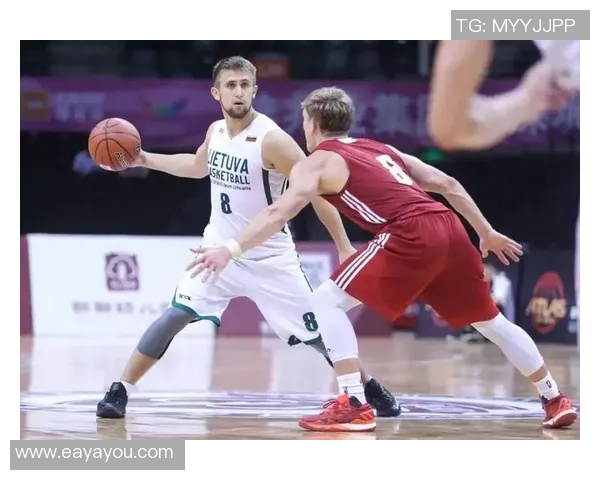 中国蓝队迎战立陶宛篮球强队期待精彩对决展现实力与风采